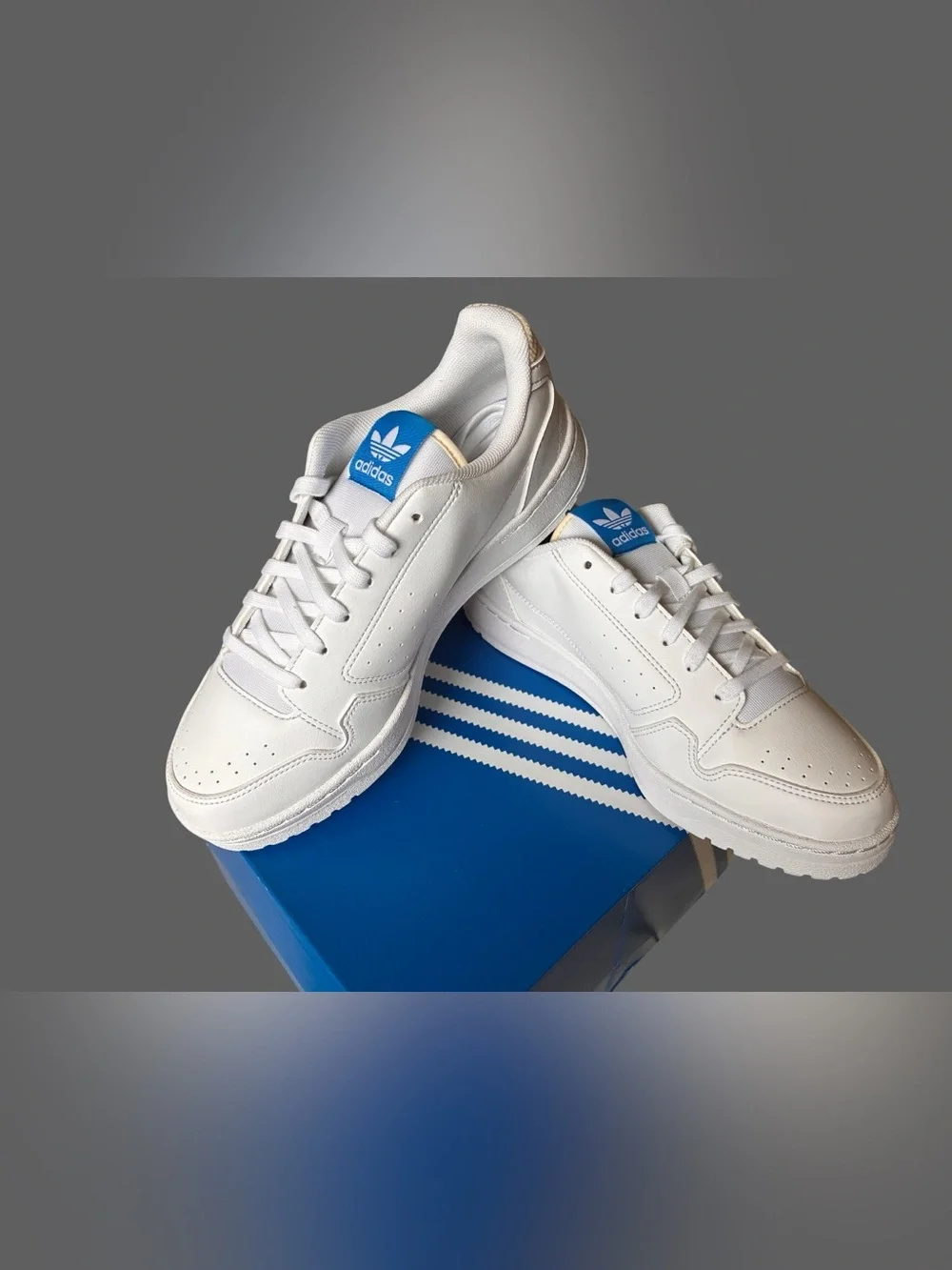 Adidas Original NY 90 Juniors Size 5.5Y Brand NEw (Will fit 6.5 Women)